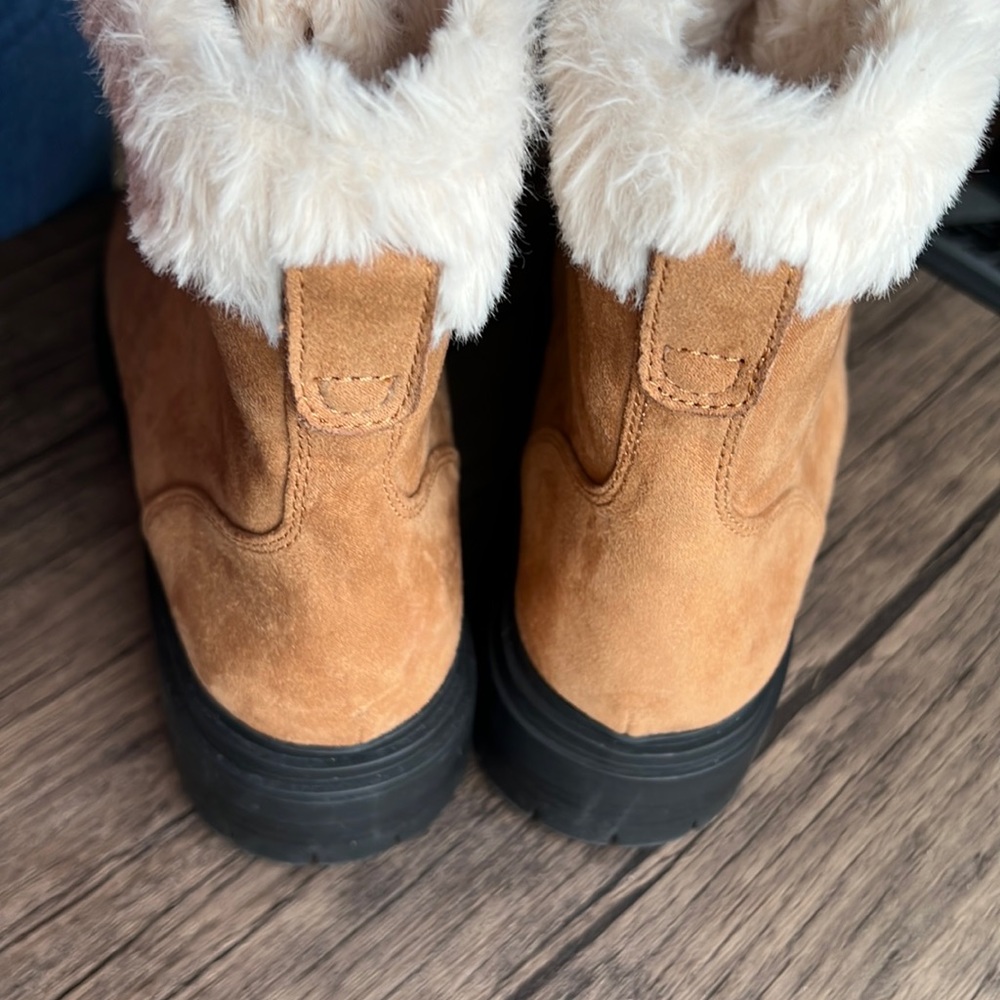 Worn Once! J. Crew Factory Faux-Fur Winter Hiking Boots! - Picture 7 of 11
